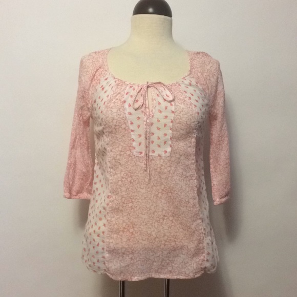 Old Navy Tops - Old Navy Pink & White Floral Peasant Blouse